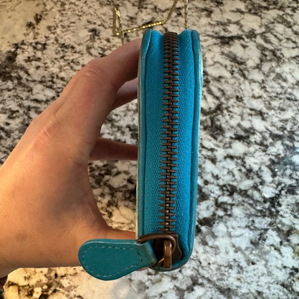 PRICED2SELL🔥Bottega Veneta Intrecciato Turquoise and Beige Leather Wallet*RARE*
